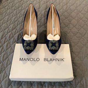 NIB Manolo Blahnik Navy Blue Satin Hangisi/105